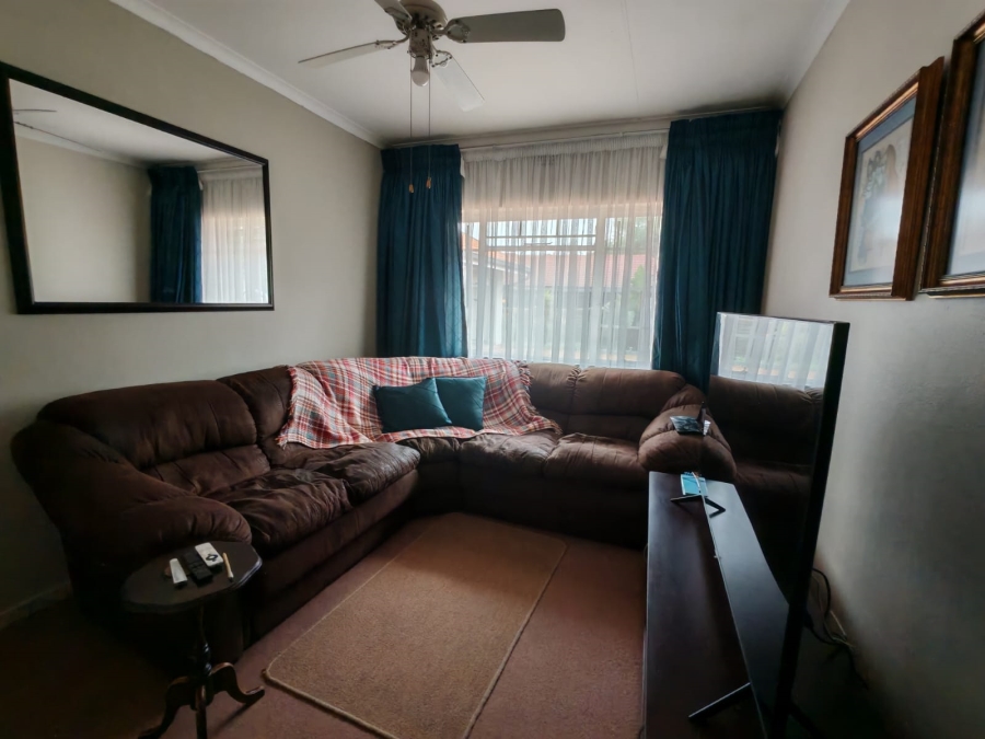 4 Bedroom Property for Sale in Vaalpark Free State
